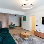 Lamera - Casa Del Mar Si Studiouri Cu Si Aproape De Mare Mamaia