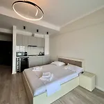 Apartament Lamera - Casa Del Mar Si Studiouri Cu Si Aproape De Mare Mamaia