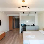 Lamera - Casa Del Mar Si Studiouri Cu Si Aproape De Mare Mamaia