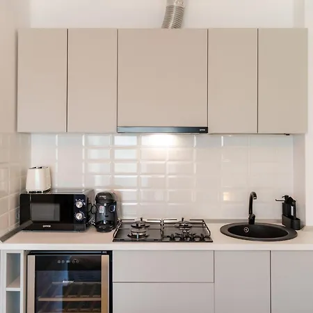 Apartament Lamera - Casa Del Mar Si Studiouri Cu Si Aproape De Mare