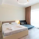 Lamera - Casa Del Mar Si Studiouri Cu Si Aproape De Mare Mamaia