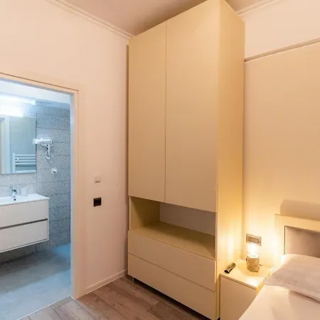 Lamera - Casa Del Mar Si Studiouri Cu Si Aproape De Mare Mamaia