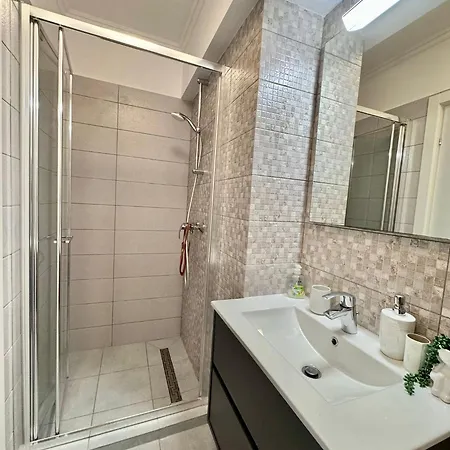Lamera - Casa Del Mar Si Studiouri Cu Si Aproape De Mare Mamaia